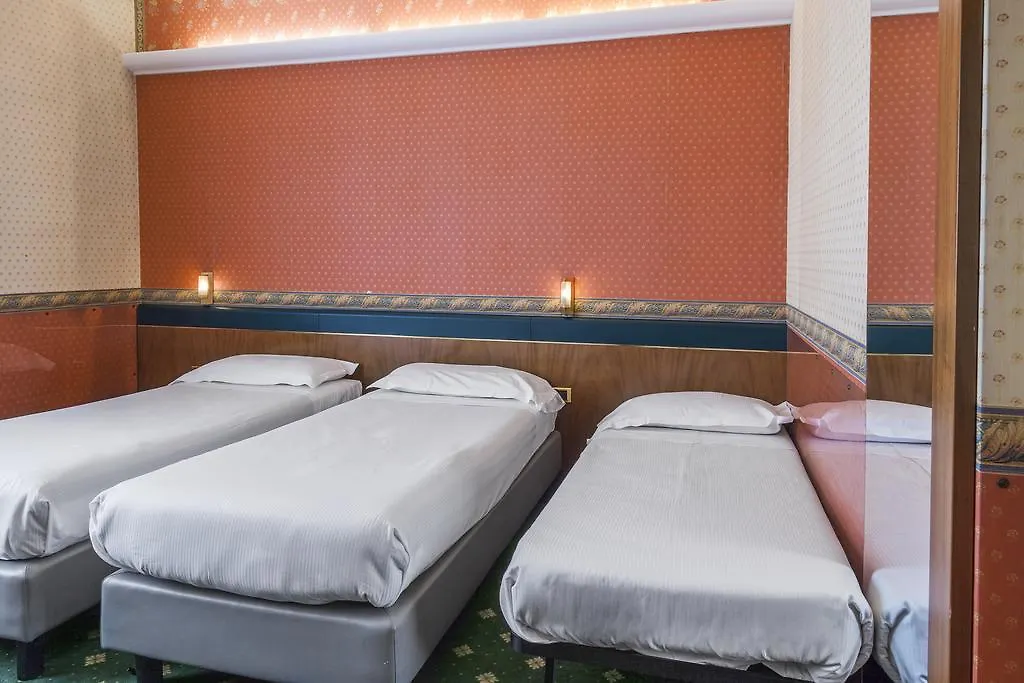 Hotel Des Etrangers Mailand 3*,  Italien