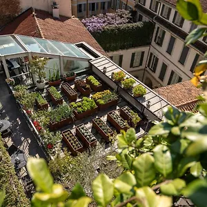 Otel Scala, Milano